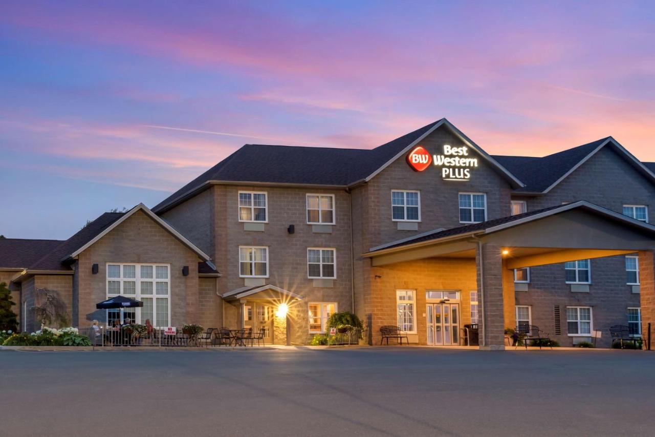 Best Western Plus Woodstock Hotel Conference Centre Екстериор снимка