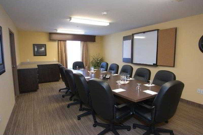 Best Western Plus Woodstock Hotel Conference Centre Съоръжения снимка