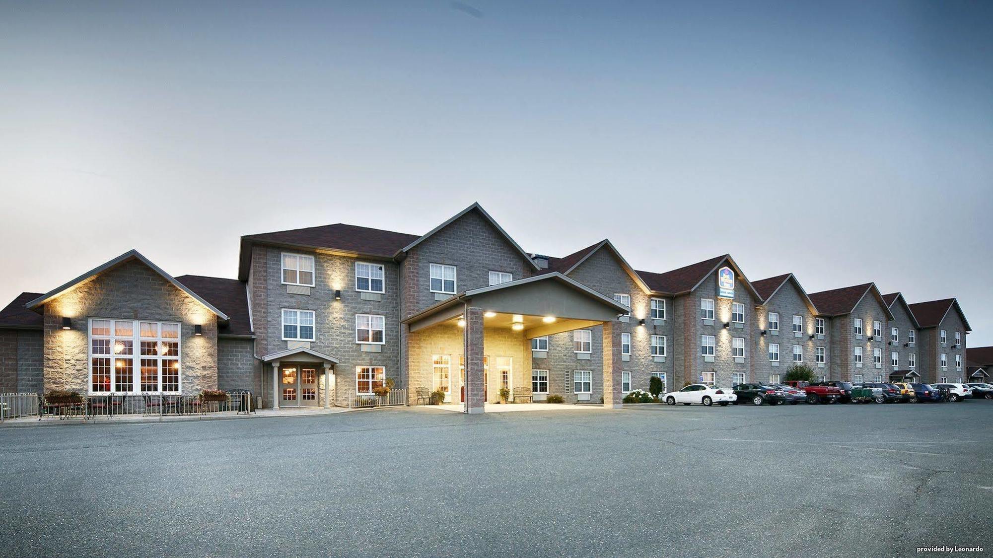 Best Western Plus Woodstock Hotel Conference Centre Екстериор снимка
